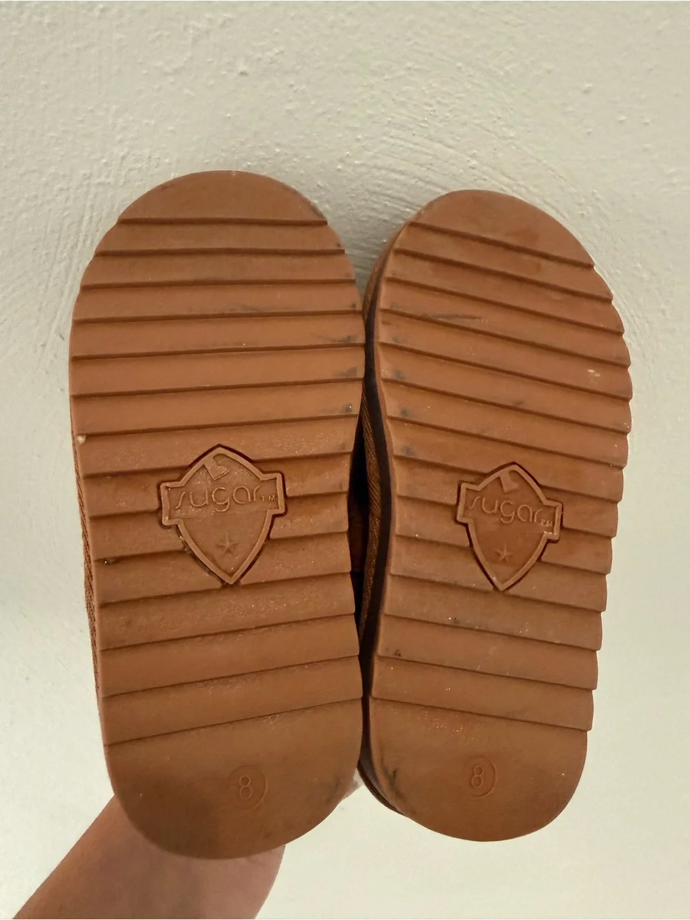 Kids Brown Faux-Suede Slipper with White Faux-Fur Collar and Light-Up Sole